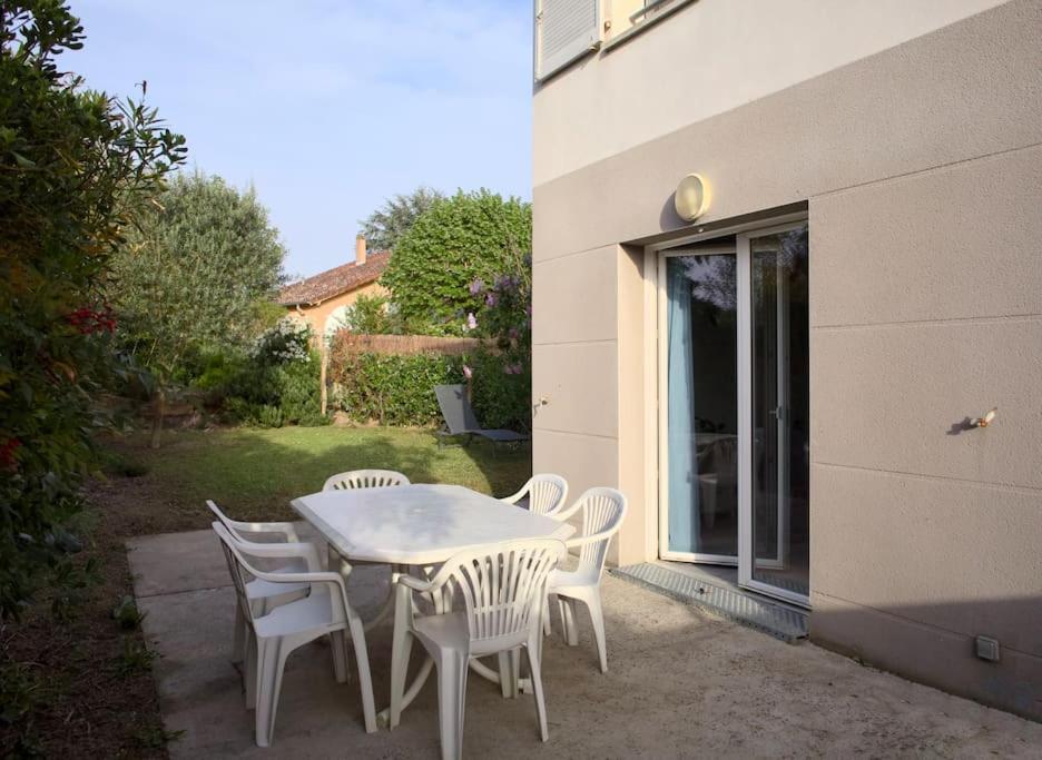 Maison Calme Avec Jardin Proche De ตูลูส ภายนอก รูปภาพ