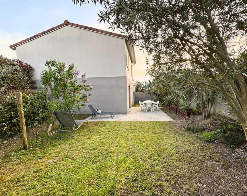 Maison Calme Avec Jardin Proche De ตูลูส ภายนอก รูปภาพ